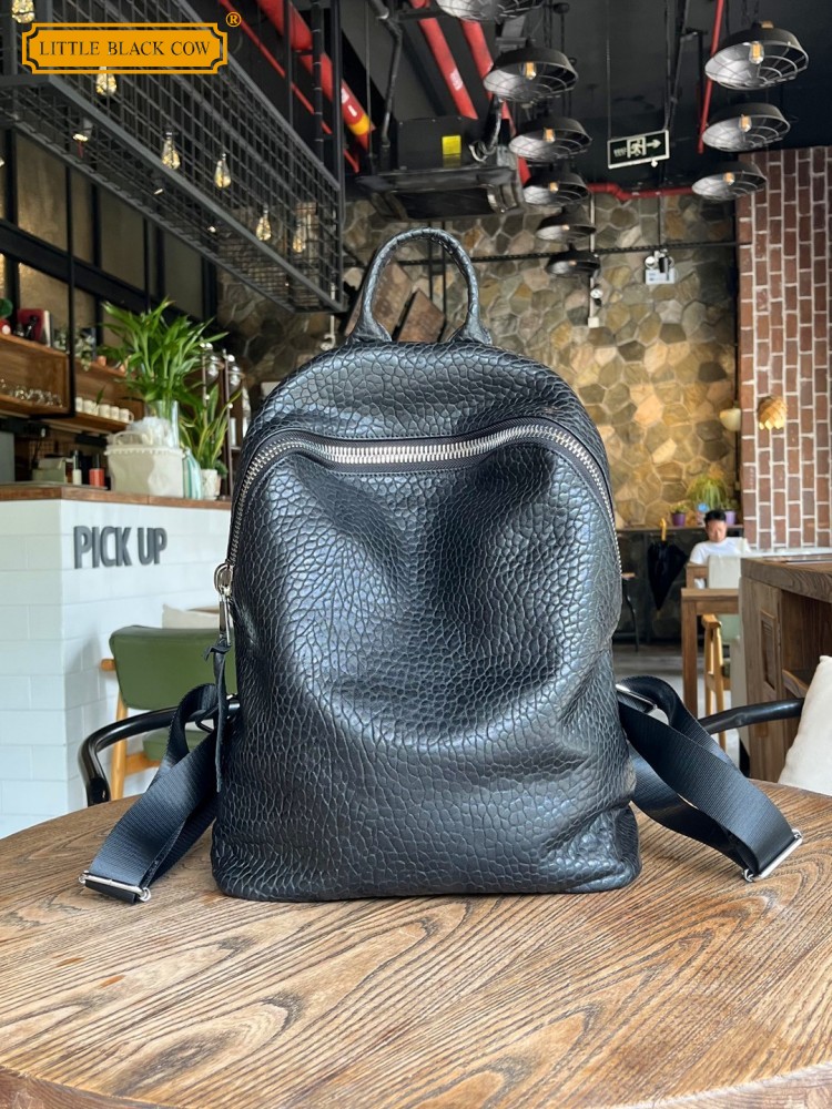 Genuine Leather Backpack - حقيبة ظهر كاجوال من جلد الغنم