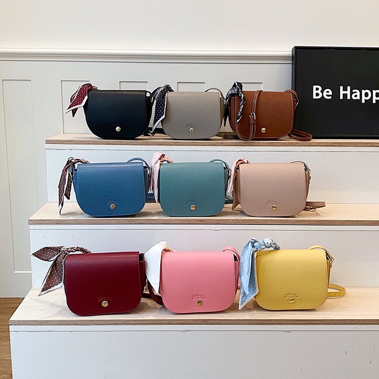 حقيبة حفاضات فاخرة فريدة من نو - مراجعة Luxury Bags Coach وسعره