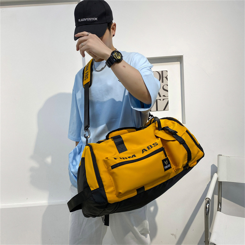 حقيبة ظهر تكتيكية كبيرة للنساء - مراجعة Weekender Bag Duffle وسعره