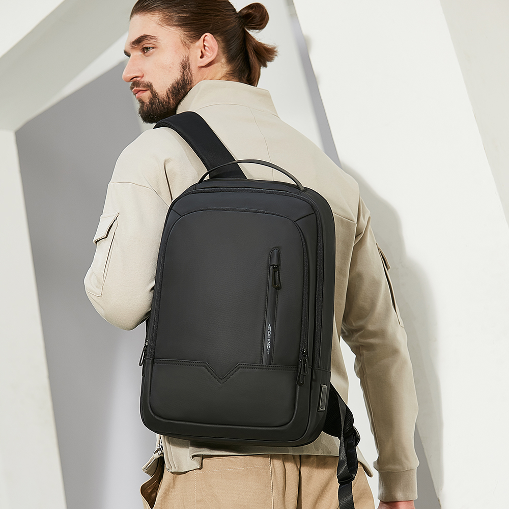 فارس بطولي-حقيبة ظهر للكمبيوتر - مراجعة Luxury Bags Coach وسعره